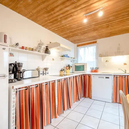 Les Clematites Tatil Evi Hillion